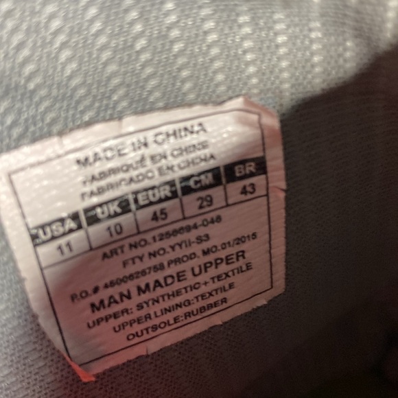 Under Armor cleats lightly worn check cleats and inside Size 11 - Picture 4 of 10